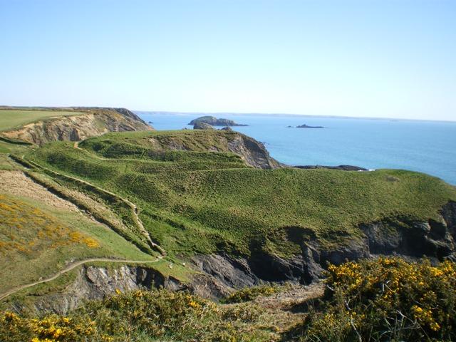 Porth-y-Rhaw Camp